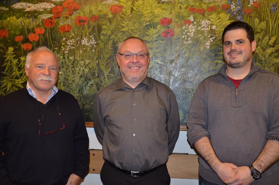 Präsidentenwechsel bei der Fernwärme Zweisimmen von Ernst Hodel zu Rolf Michel; neu im Genossenschaftsvorstand ist Michael Pfund.