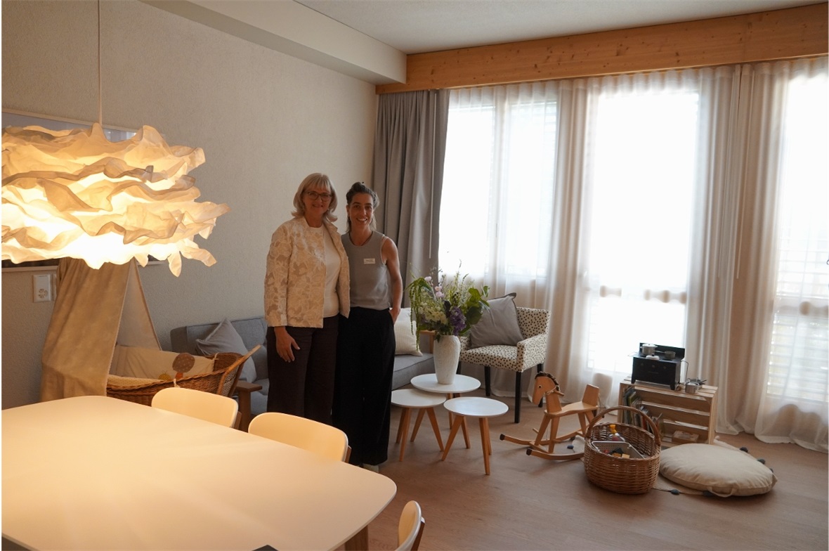 Präsidentin Anne Speiser (links) und Co-Betriebsleiterin Susanne Reber zeigten s...