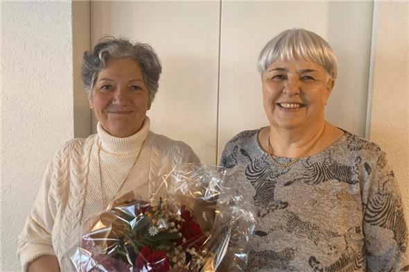 Präsidentin Nicole Künzi mit dem neuen Vorstandsmitglied Annemarie Niederhauser.