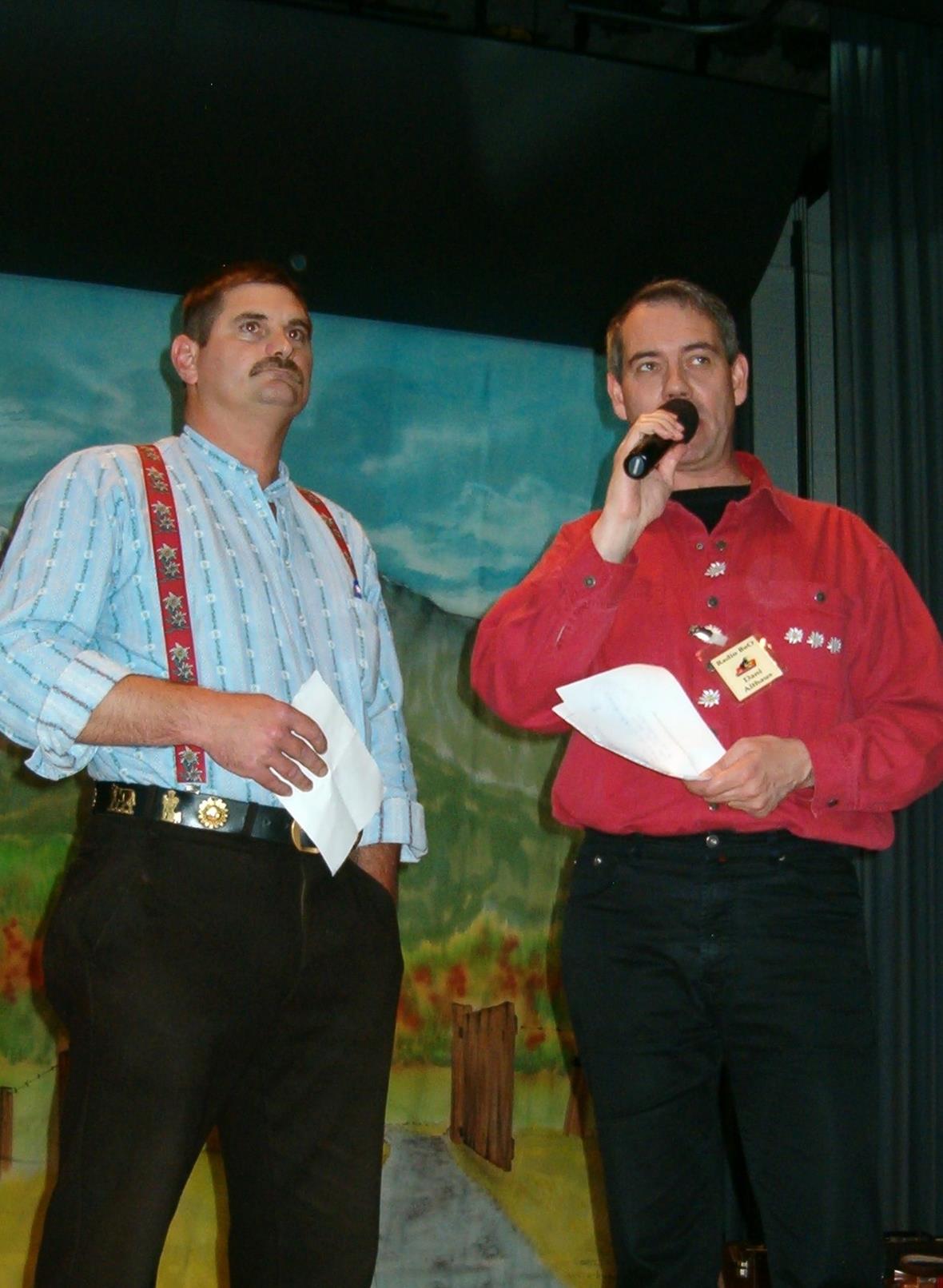 Radio BEO-Moderator Dani Althaus befragt Stefan Rindlisbacher.