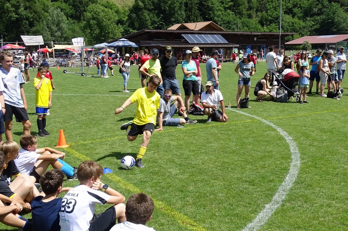 Raiffeisencup des FC EDO Simme: Schülerturnier.