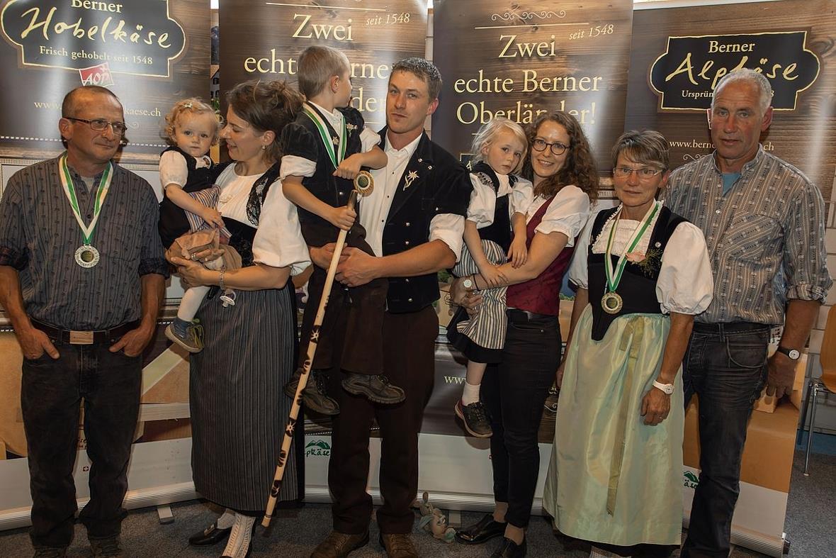 Rang 1 bis 3 - Kategorie Mutschli: v.l.n.r. Peter Eichenberger, Wengen, Wengerna...