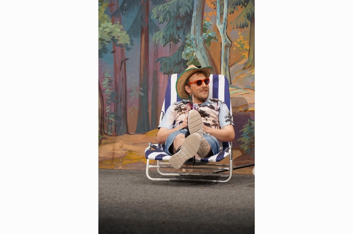 Reisebüromitarbeiter Toni Sommer geniesst den Entspannungsurlaub.