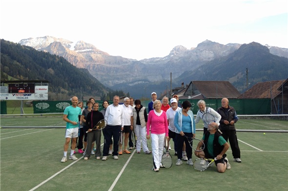 Rekord zum Saisonschluss: 20 Tennisspielerinnen und -spieler beim «Felix Tennis».