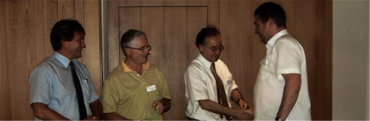 Res Schmid, Regierungsrat Nidwalden; Emanuel Schläppi, Gemeindepräsident Grindelwald; Christoph Miesch, Amtsvorsteher AGR; Peter Wälchli, Präsident Wirtschaftskommission Volkswirtschaft Berner Oberland.