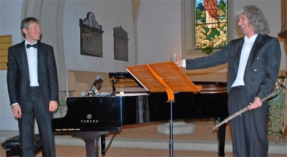 Reto Reichenbach und Mathias Stocker während dem verdienten Applaus.