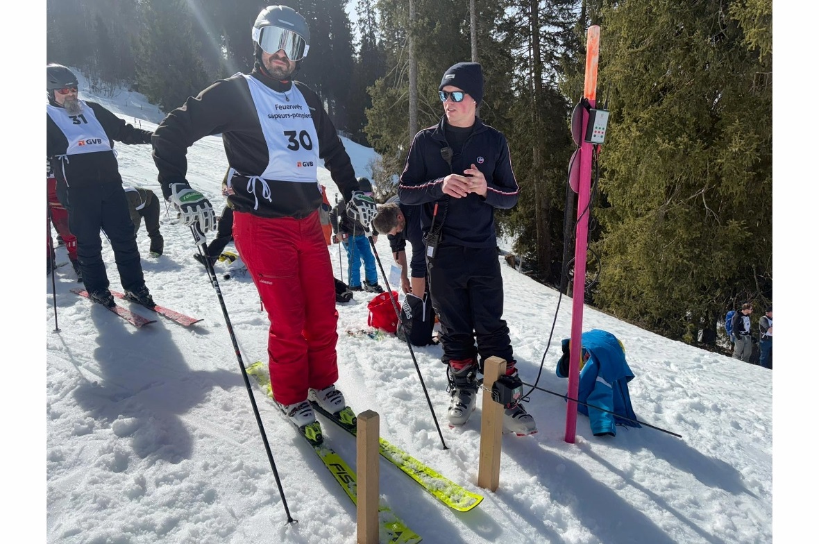 Roland Haldi (Feuerwehr Saanen), der mit Martin Josi (Feuerwehr Adelboden) gemei...
