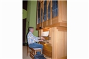 Roland Neuhaus spielte…