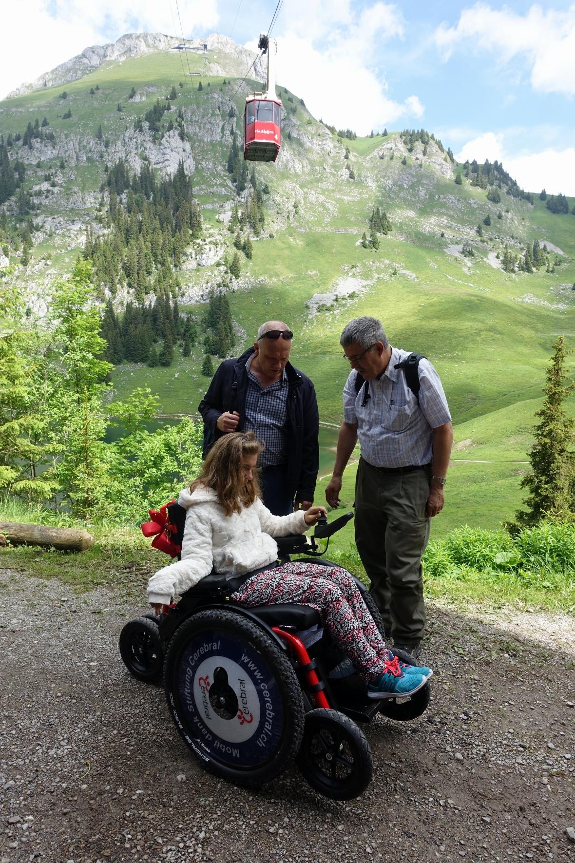 Rollstuhltestfahrerin Marlène Thomi und ihr Vater Reto wurden über technische Fi...