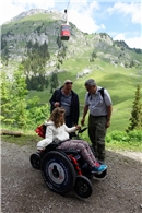 Rollstuhltestfahrerin Marlène Thomi und ihr Vater Reto wurden über technische Fi...