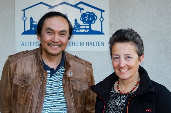 Ruben Plastina, Leiter Pflege und Betreuung mit der Heimleiterin Doris Toscano.
