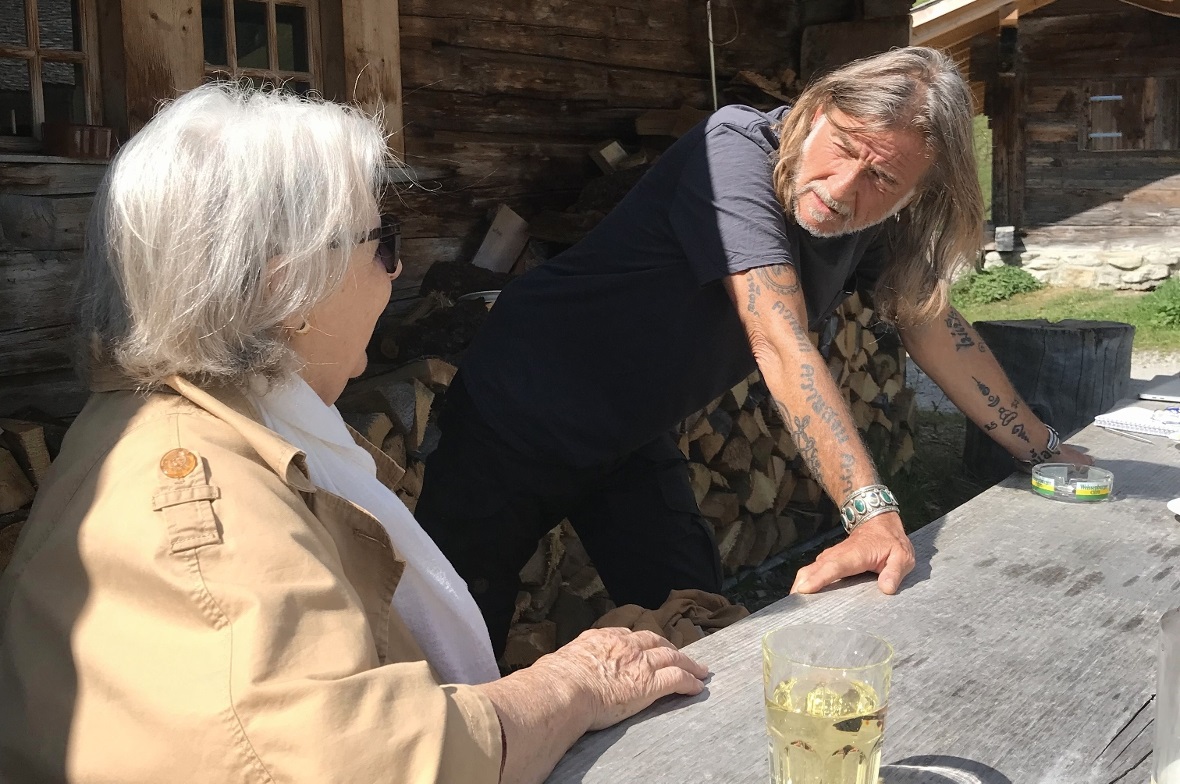 SZ-Autorin Edith Kammer im Gespräch mit Ralph Wicki.