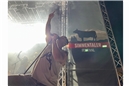 Saint City Orchestra drückten sich mit ihrem neuen "Middle Finger Song" deutlich...