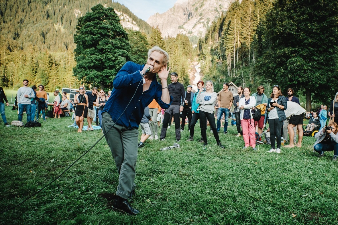 Sam Himself bei seinem Auftritt am Live At The Falls 2021.