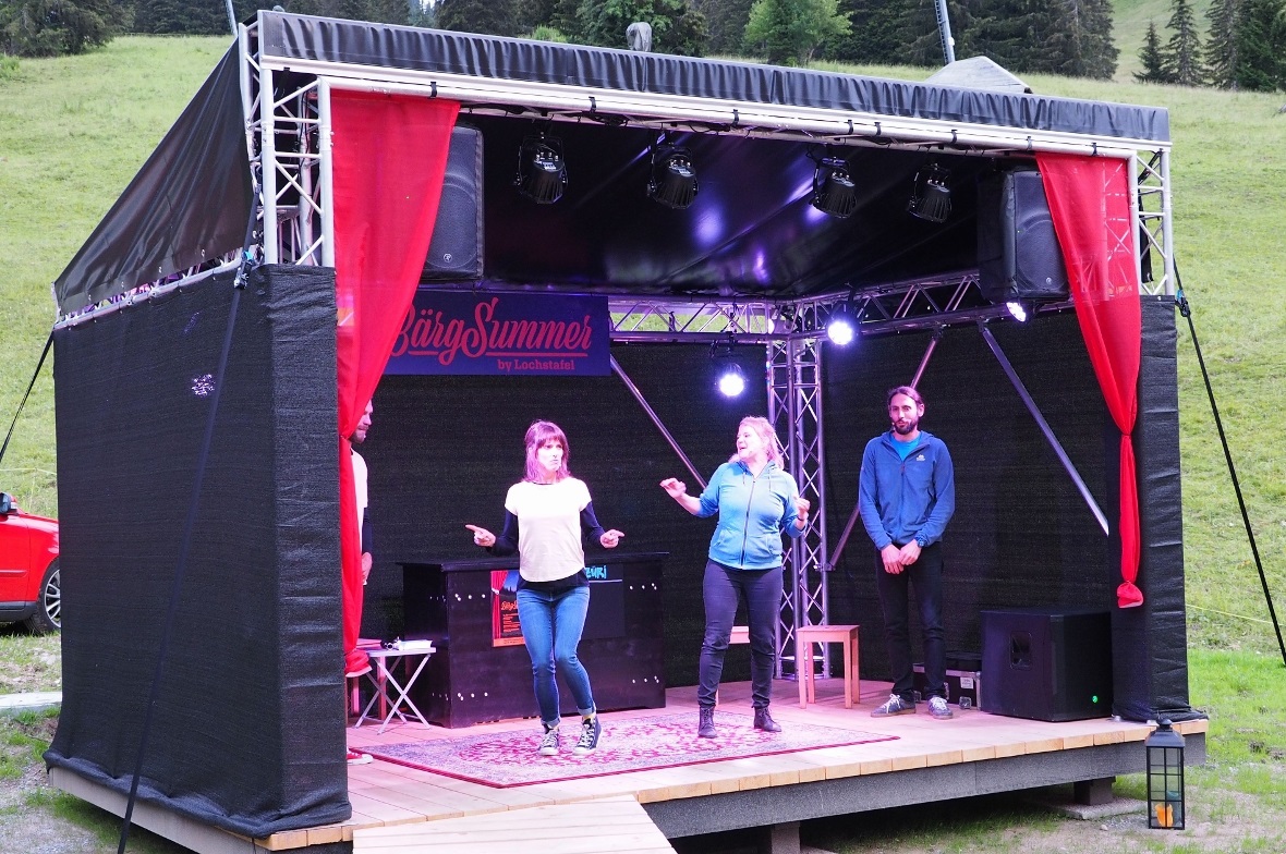 Sarah Arnold (TBD To be Defined) im Duell gegen Simone Schwegler (Anundpfirsich)...