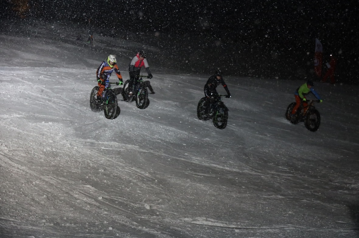 Schnee-Bike, eine andere Art der Bewegung auf den Pisten.
