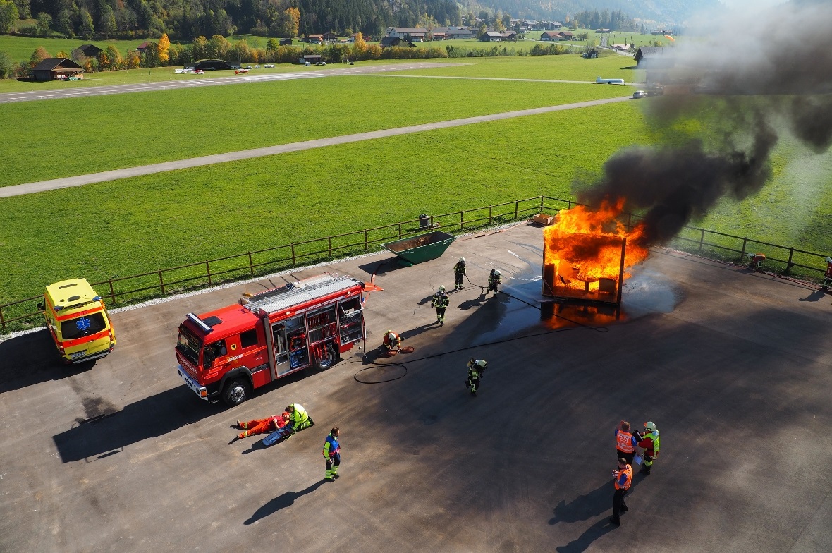 Schnell steht das Zimmer in Vollbrand.