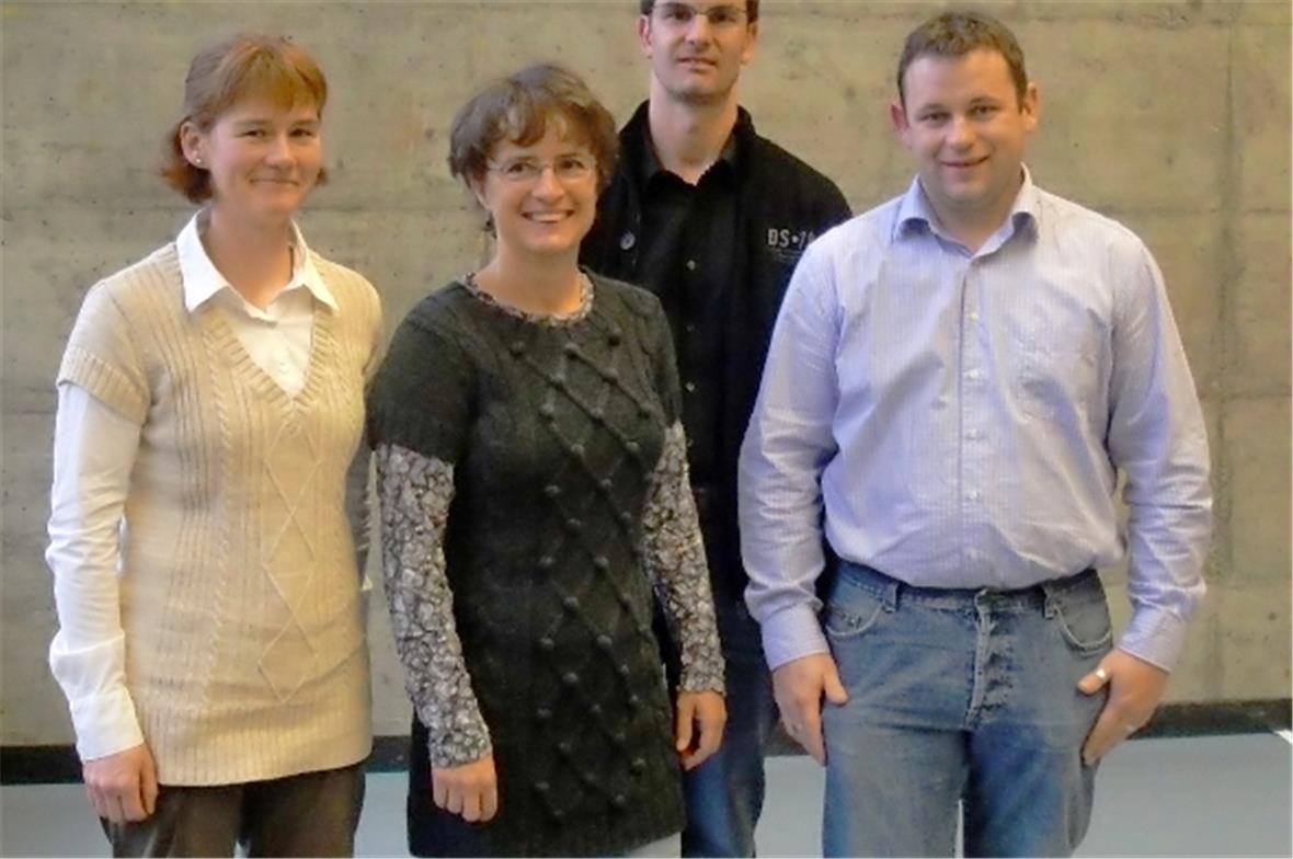 Schulkommission: Margreth Streun (neu), Esther Andres (bisher), Martin Steiner (bisher), Hansjürg Kaufmann (neu). Es fehlen Beat Klossner und Andreas Schütz (bisher).