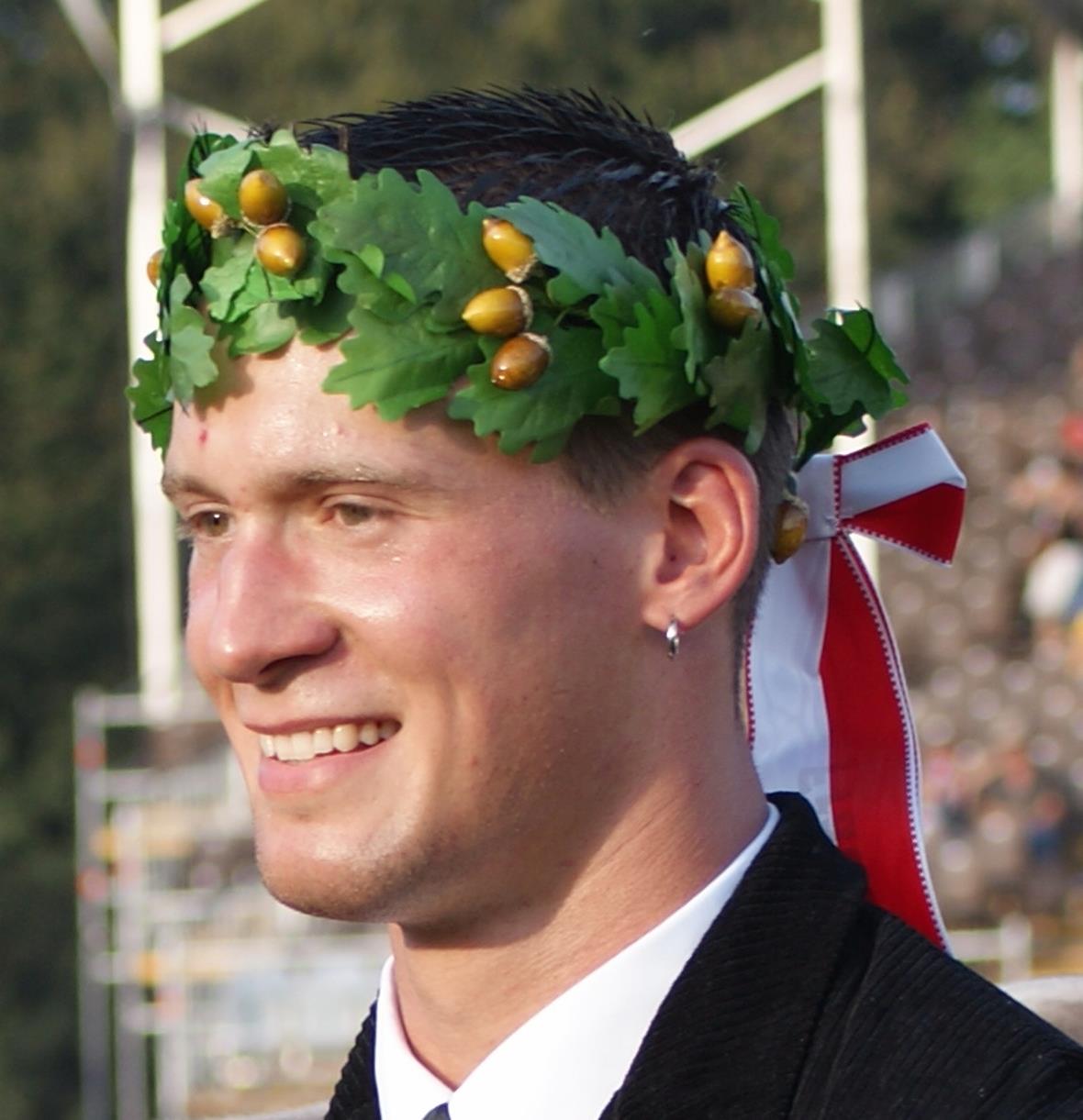 Schwingerkönig 2010: Kilian Wenger. Er wird am Samstag, 16. Oktober zu einer Autogrammstunde an der Lenk anwesend sein.