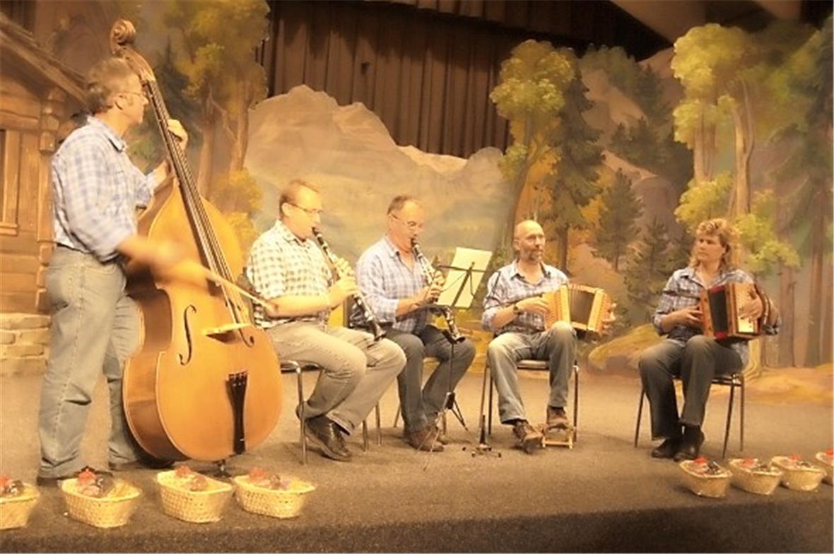 Schwyzerörgeli-Trio Echo d’Enhaut