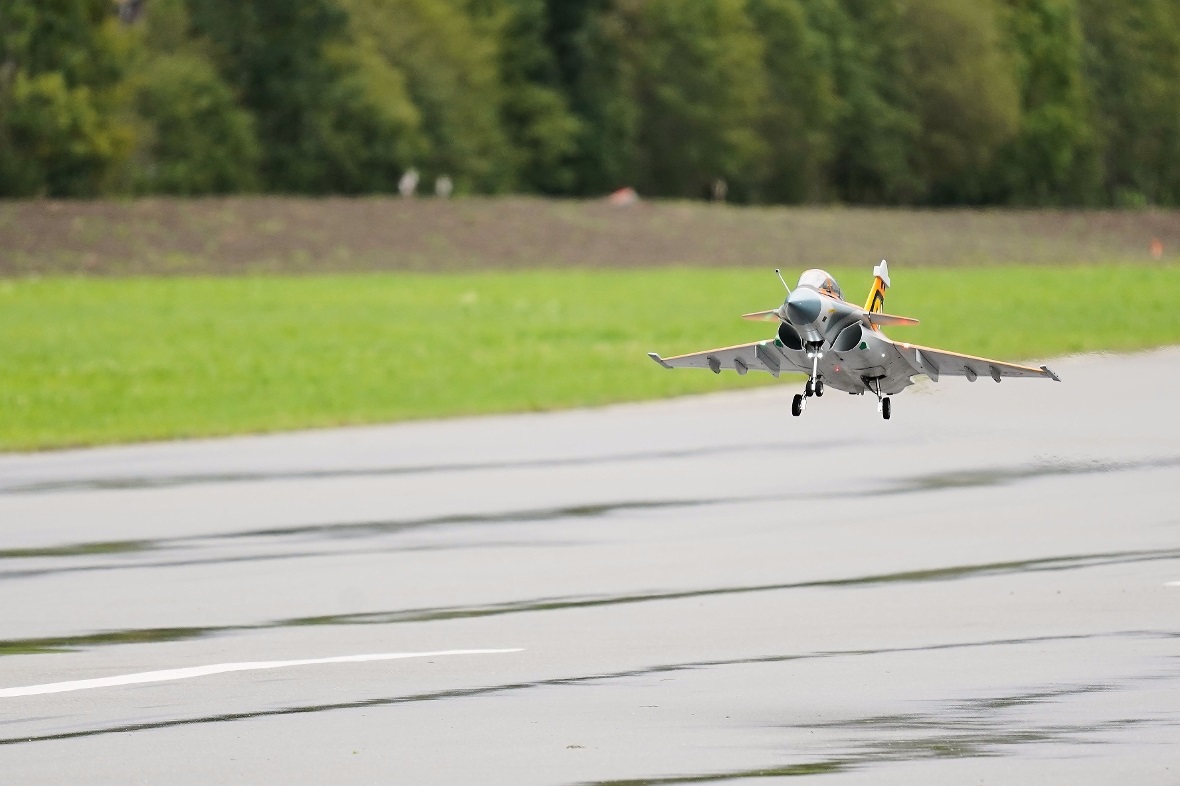 Sebastian Frautschi flog sein Modell ausser Konkurrenz.