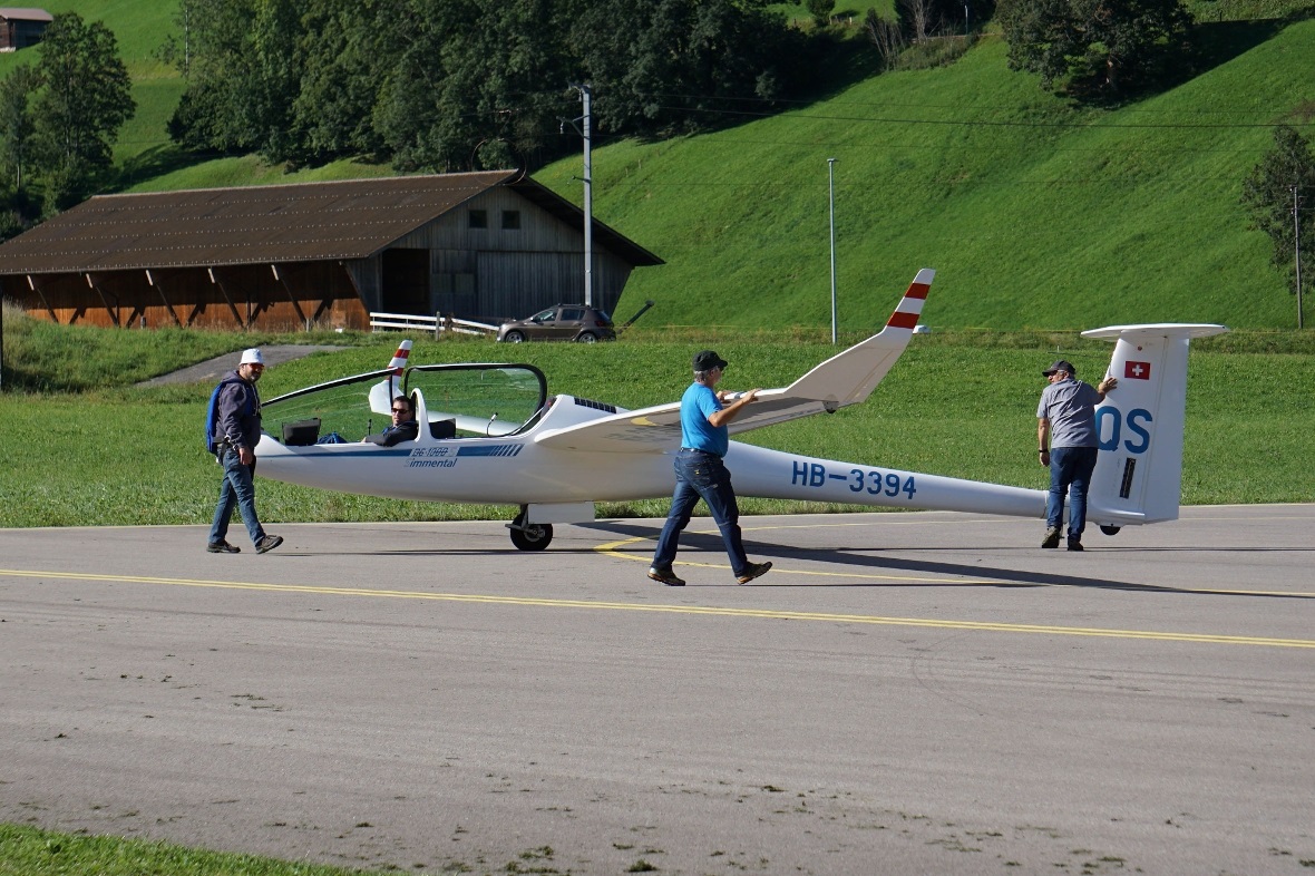 Segelfliegen ist auch Teamwork.