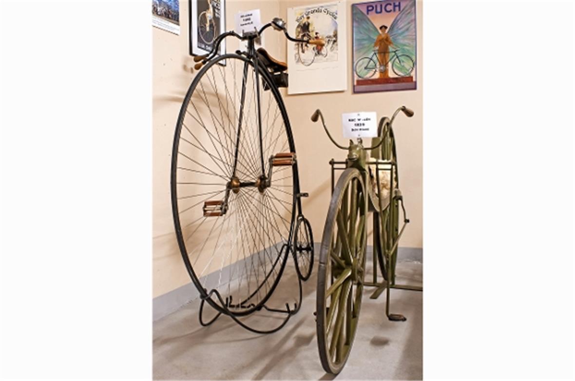 Sehenswerte Exponate aus den Anfängen der Zweirad-Geschichte im HEKU Velomuseum ...