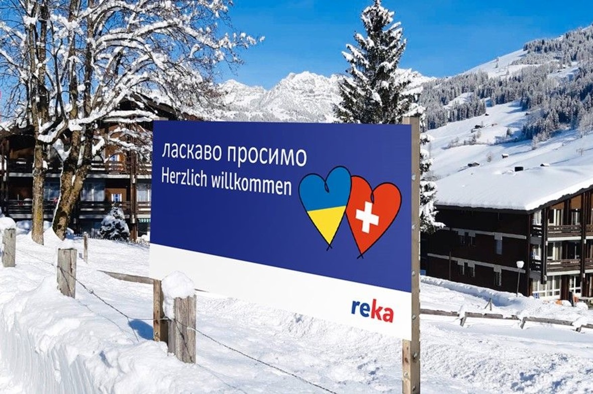Reka-Feriendorf Lenk bietet Flüchtlingen aus der Ukraine erste Unterkunft Seit dem 18. März 2022 steht das Reka-Feriendorf Lenk offen für geflüchtete Familien aus der Ukraine.
