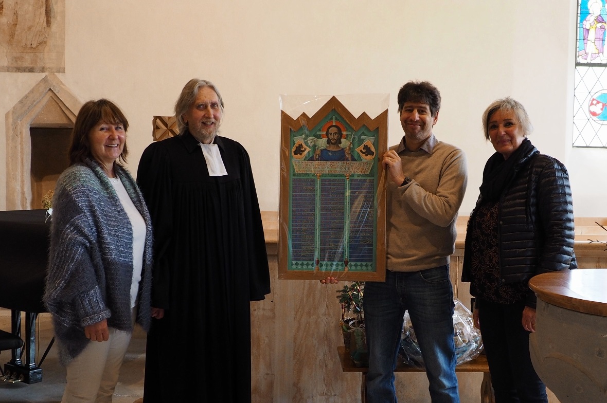 Sichtlich gerührt nahm Pfarrer Günter Faßbender im Beisein seiner Frau Therese d...