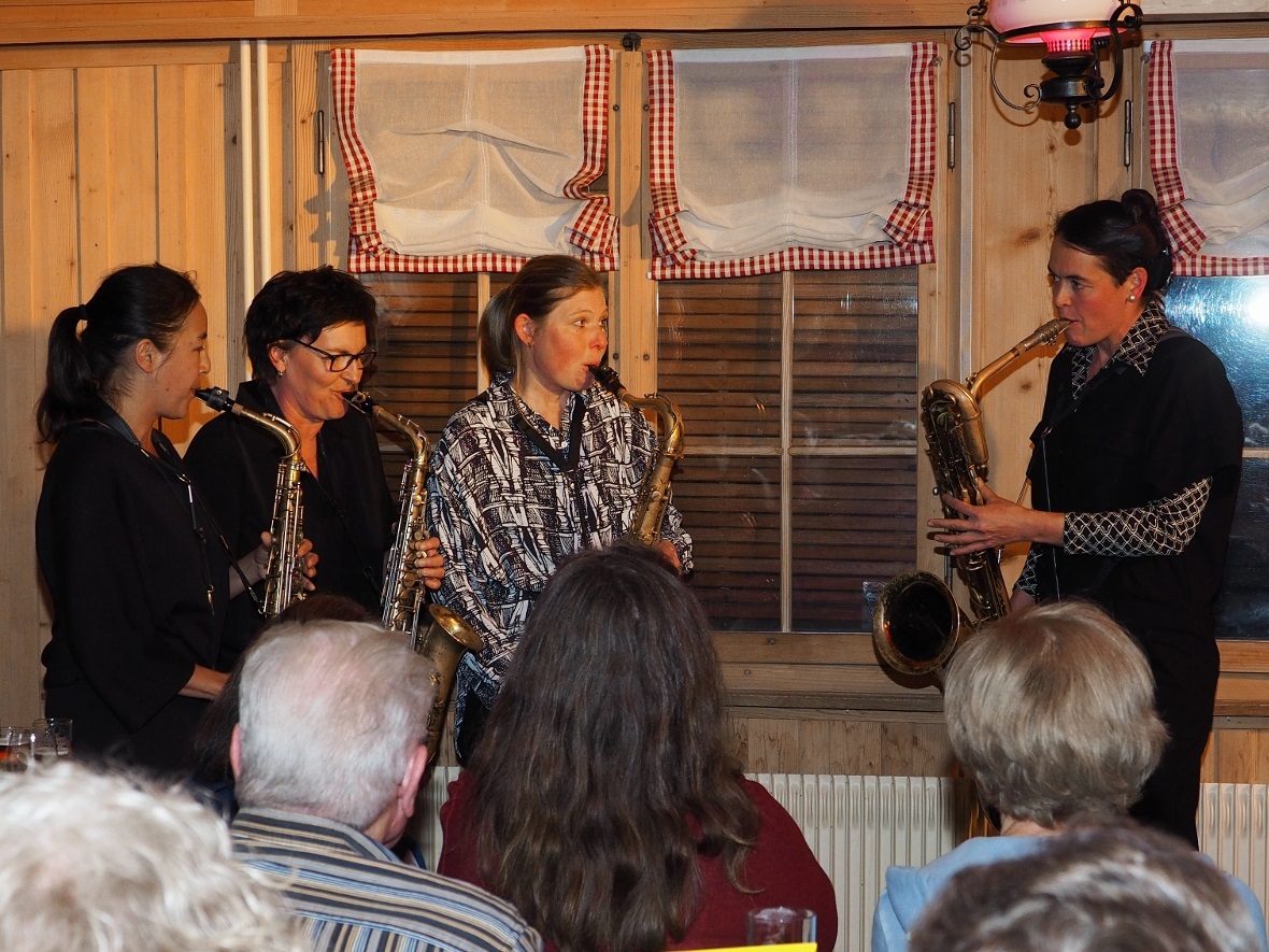 Sie brachten Stimmung, Sehnsucht und Gefühl in das Gasthaus Derby: die vier Saxo...