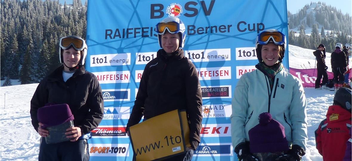 Sie entschieden den Raiffeisen-Berner-Cup für sich: (von links) Tess Hoppeler (540 Punkte), Fabienne Würsten (657 Punkte) und Nina Grundisch (492 Punkte).