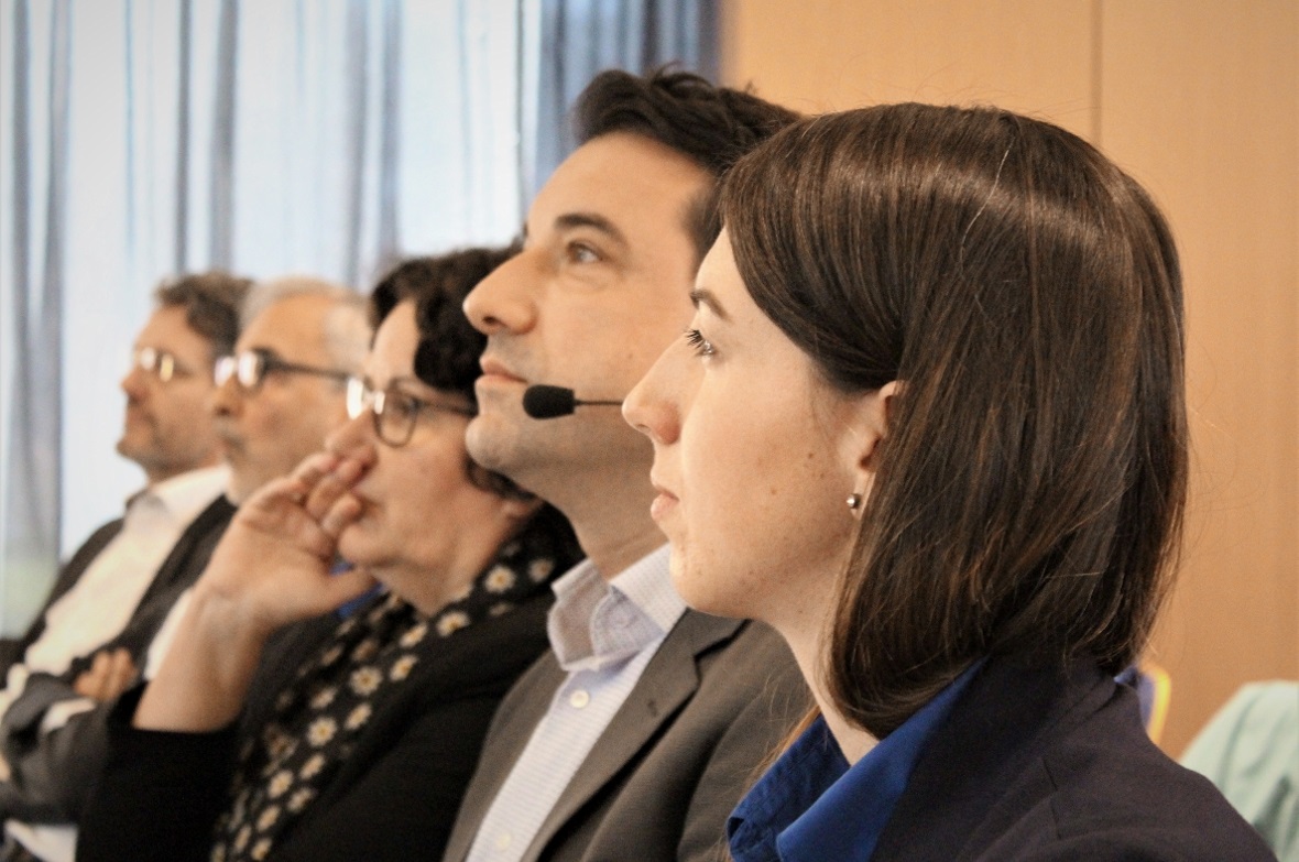 Sie führten und belebten mit ihren Beiträgen das 3. Spiezer KMU-Treffen (von rechts nach links): Jolanda Küng (Spiez Marketing), Remo Daguati (LOC AG), Jolanda Brunner (Gemeindepräsidentin Spiez), Dr. Urs Guggenbühl (Headcoach ICT bei «be advanced») und Stefan Zöllig (TS3).