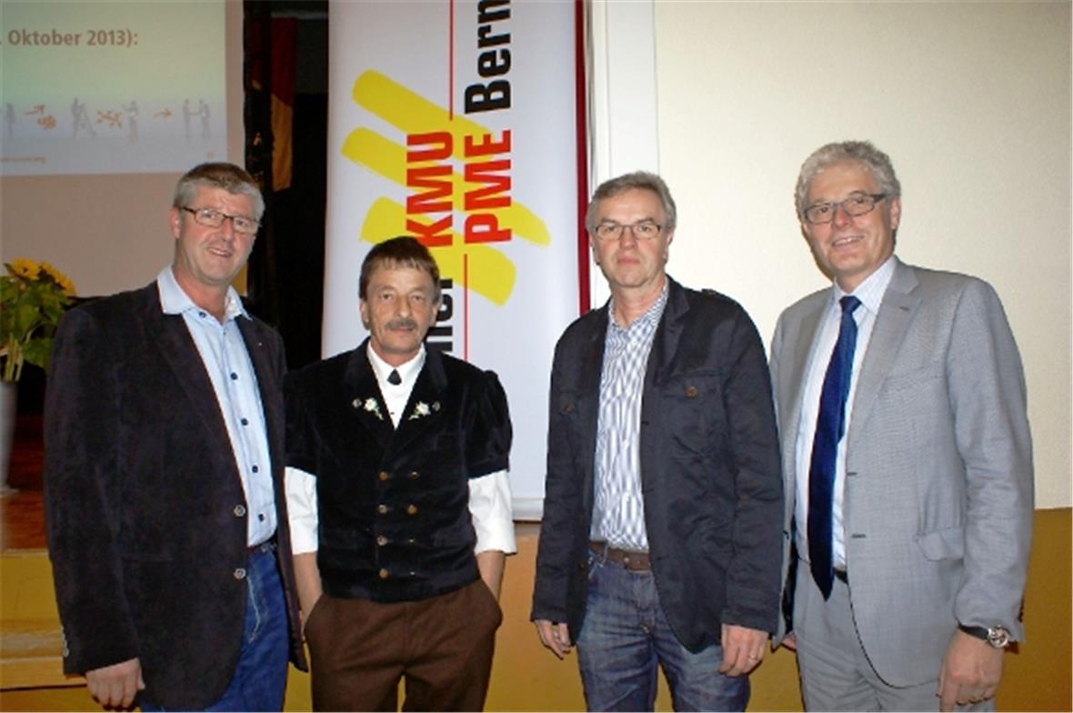 Sie waren die Hauptdarsteller an der DV der Berner KMU in St. Stephan: Toni Lenz, Berner KMU-Präsident, Kilian Wyssen Präsident HGV St. Stephan, Gastreferent Peter Jakob, Langnau/Trubschachen, Christoph Erb, Direktor Berner KMU.