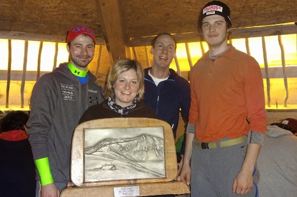 Sieger Skiklub Zweisimmen: Cristian Di Camillo, Claudia Ramseier-Dubler, Peter Furler sowie Tagessieger Bruno Steiner.