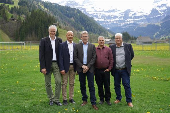 Sind erfreut über den zukunftsweisenden Zuspruch an den Generalversammlungen: Nicolas Vauclair, designierter CEO BAL AG, André Troxler, VRP LBB, Raphael Häring, designierter VRP BAL AG, René Müller, VRP BAAG und Markus Hostettler, designierter stv. CEO BAL AG.