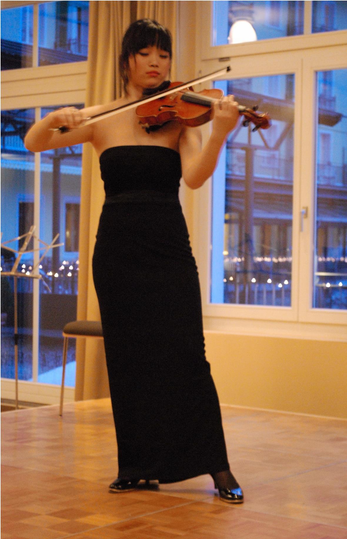 So-Eun Kim Solo-Violine in der Sonate von Eugène Ysaÿe