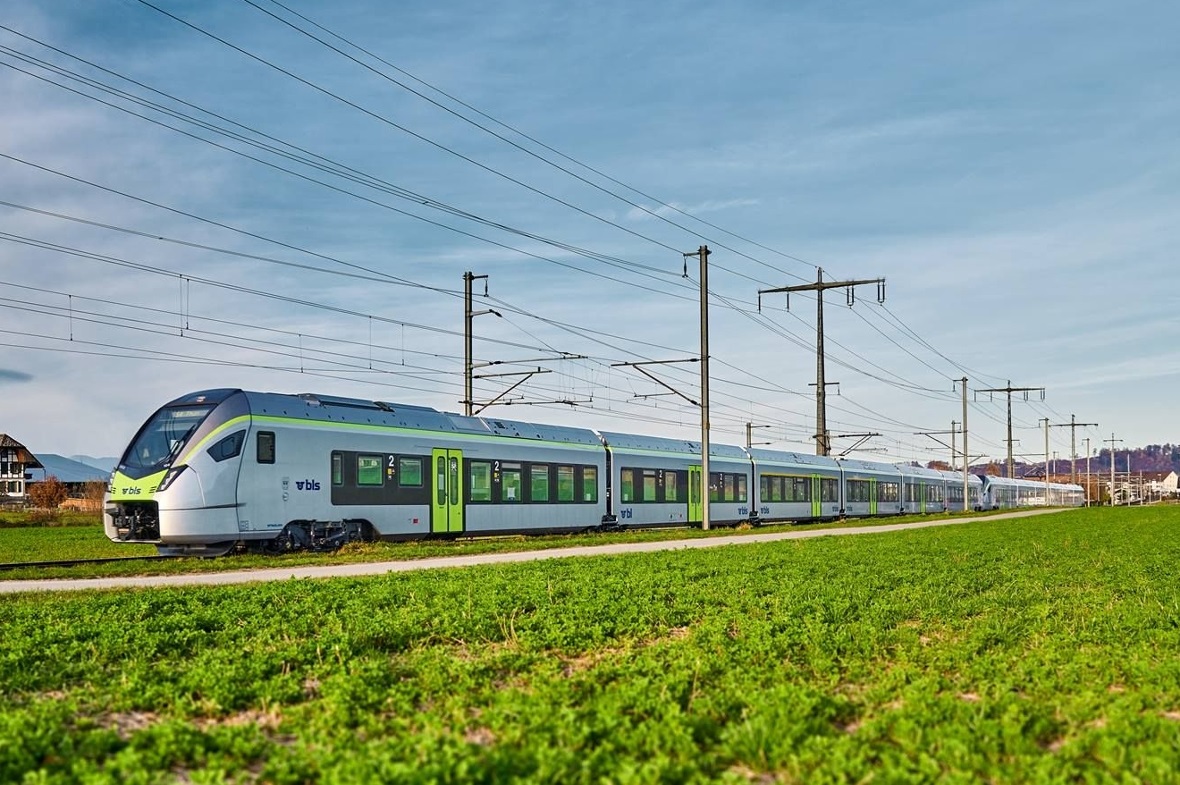 So sieht der neue MIKA-Zug der BLS aus, der ab Ende 2022 auch zwischen Zweisimme...