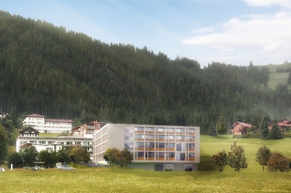 So soll das neue, verkleinerte Spital nach den bereits unumstösslichen STS-Ideen aussehen – vorgeklemmt vor das Altersheim und ungeachtet noch auftauchender Wünsche, der hängigen Spitalstandortinitiative oder sonstigen Vorhaben wie z.B. der Maternité Alpine für werdendes Leben. Rechts daneben stände «angeklebt» das heutige, noch nicht mal 40-jährige Spital. Es muss daher nach dem Neubau abgebrochen werden. Nirgends auf der Fotomontage zu sehen sind die nötigen Parkplätze des neuen 5-Tage-Wochen-Bürozeiten-Spitals sowie der Heli-Landeplatz.