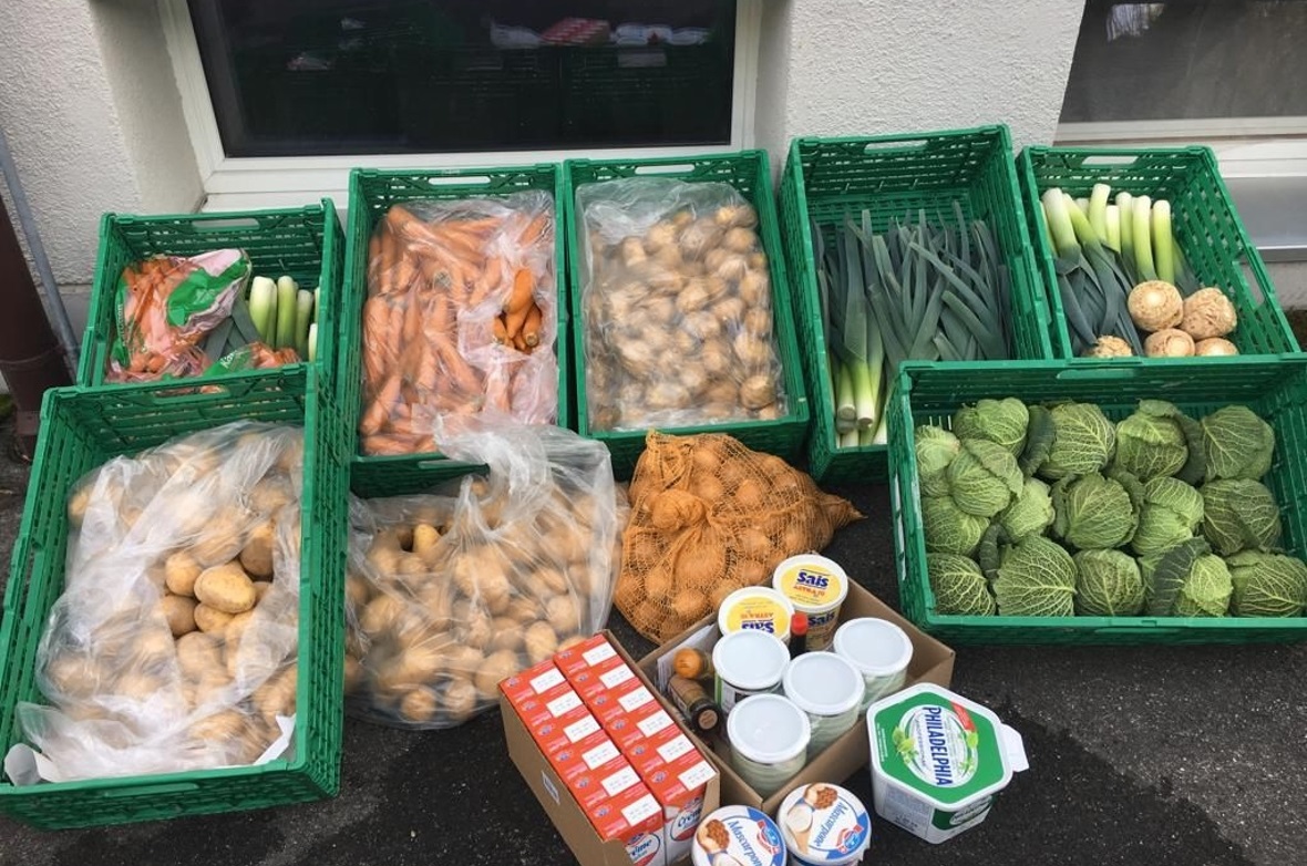 So viel Gemüse wartet heute auf die Schüler zum Rüsten.