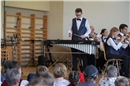 Solist Tim Klossner und die MG Därstetten in «Highland Fling».