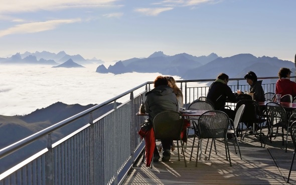 Sonnenbaden auf der Terrasse