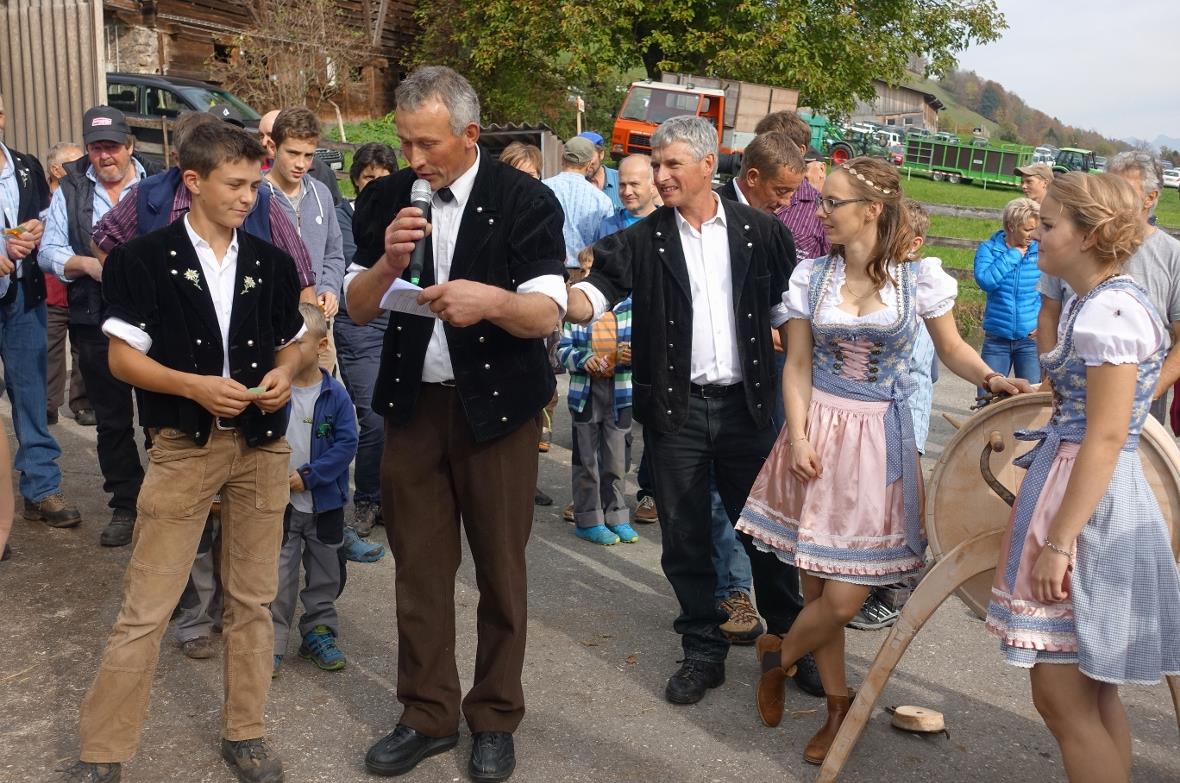 Speaker Res Brügger und OK-Präsident Walter Schütz führten die Verlosung der 21 ...