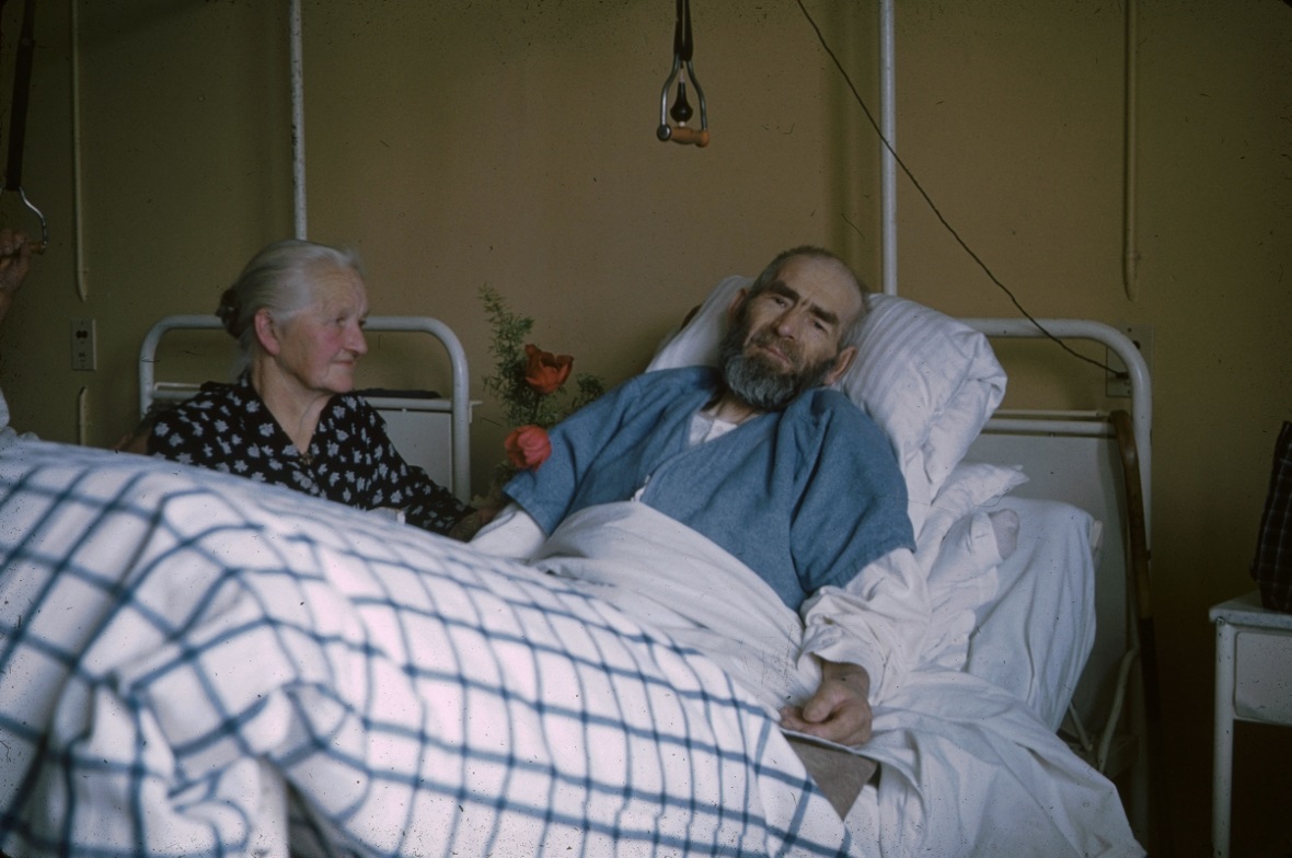 Spitalbett Zweisimmen um 1960 (aus einem Diavortrag von Walter Bratschi).