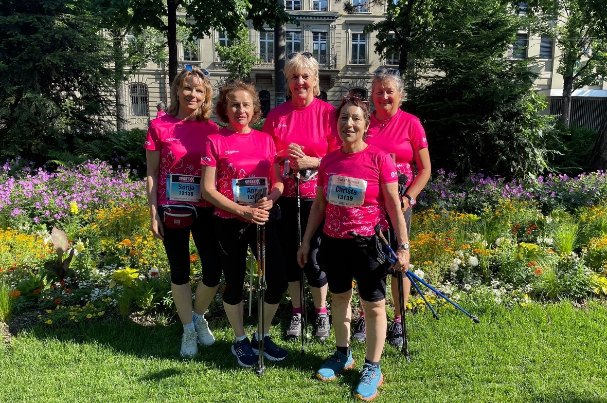 Sportliche Obersimmentalerinnen in Pink (von links): Sonja Zeller, Anni Balsiger, Gaby Schläppi, Christa Winkler und Denise Trachsel.
