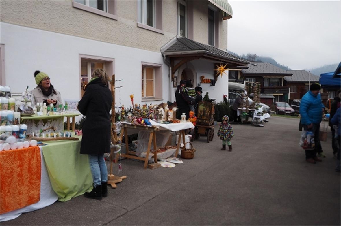 Stände beim Sonnegg