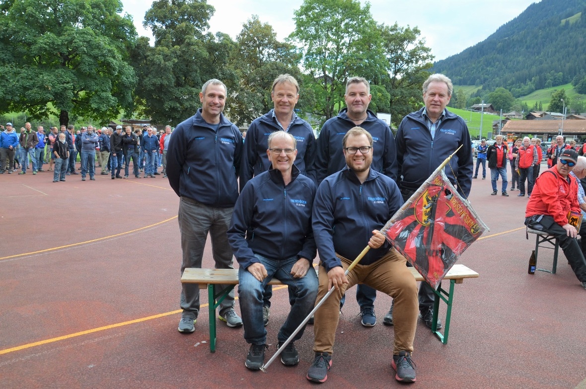 Stammgruppen St. Stephan: «Obersimmental 2000» mit den Schützen Dani Rhyn, Erich...