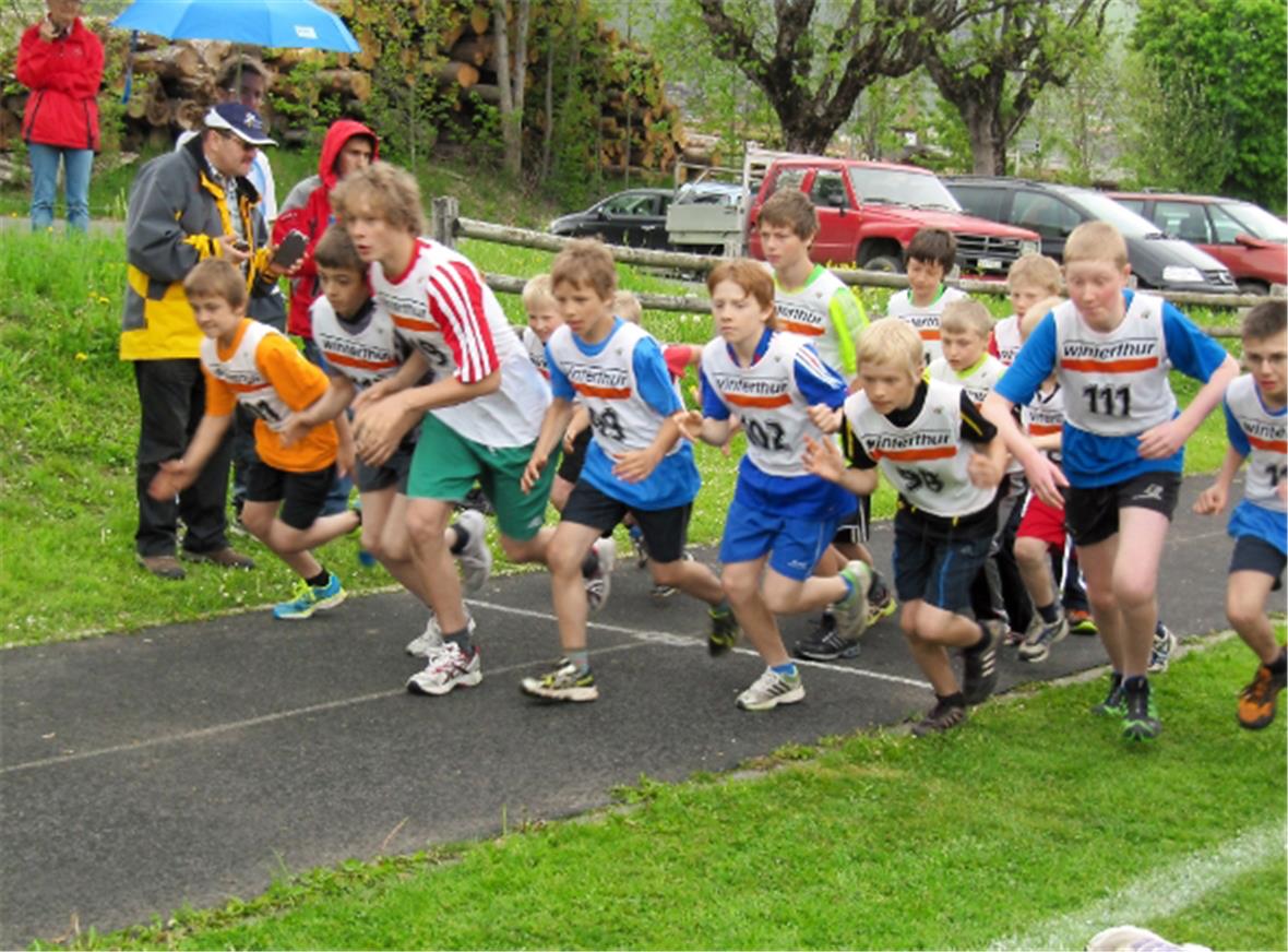 Start zum 1000-Meter-Lauf der Knaben.