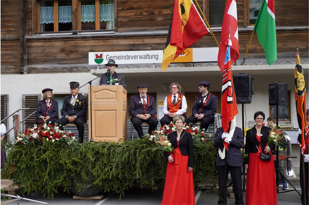Stefan Janzi gab eine kurze Ansprache und ehrte die Veteranen. Von links nach re...