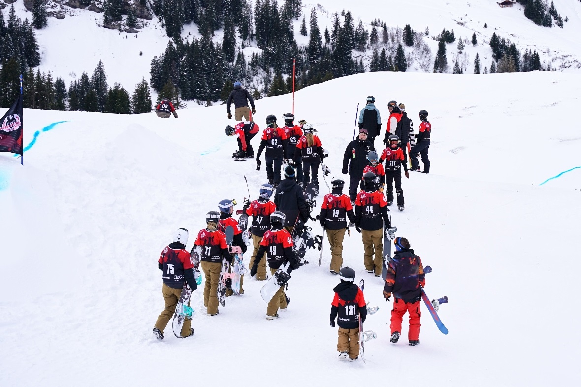 Streckenbegehung der Teilnehmer des Berner Snowboardverbandes (BABE)