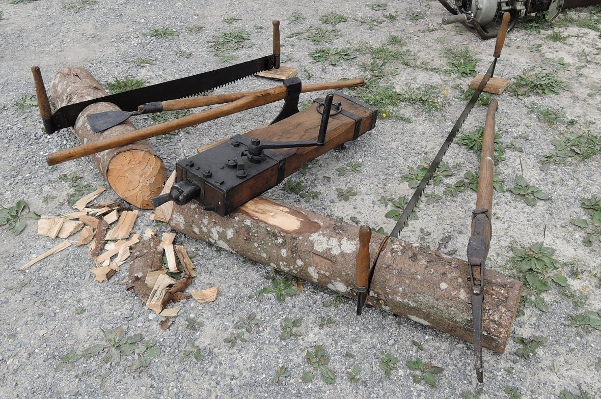 Stücke aus dem Musée romand de la machine agricole.